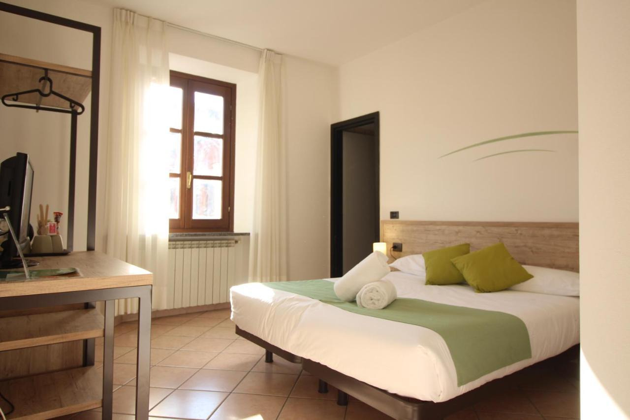 Hotel Tornielli 9 By Lvg Hotel Collection ノヴァーラ エクステリア 写真
