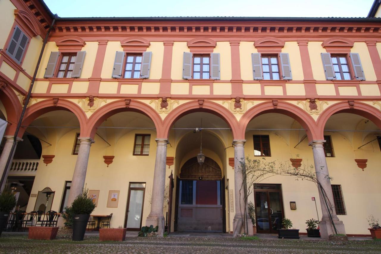 Hotel Tornielli 9 By Lvg Hotel Collection ノヴァーラ エクステリア 写真